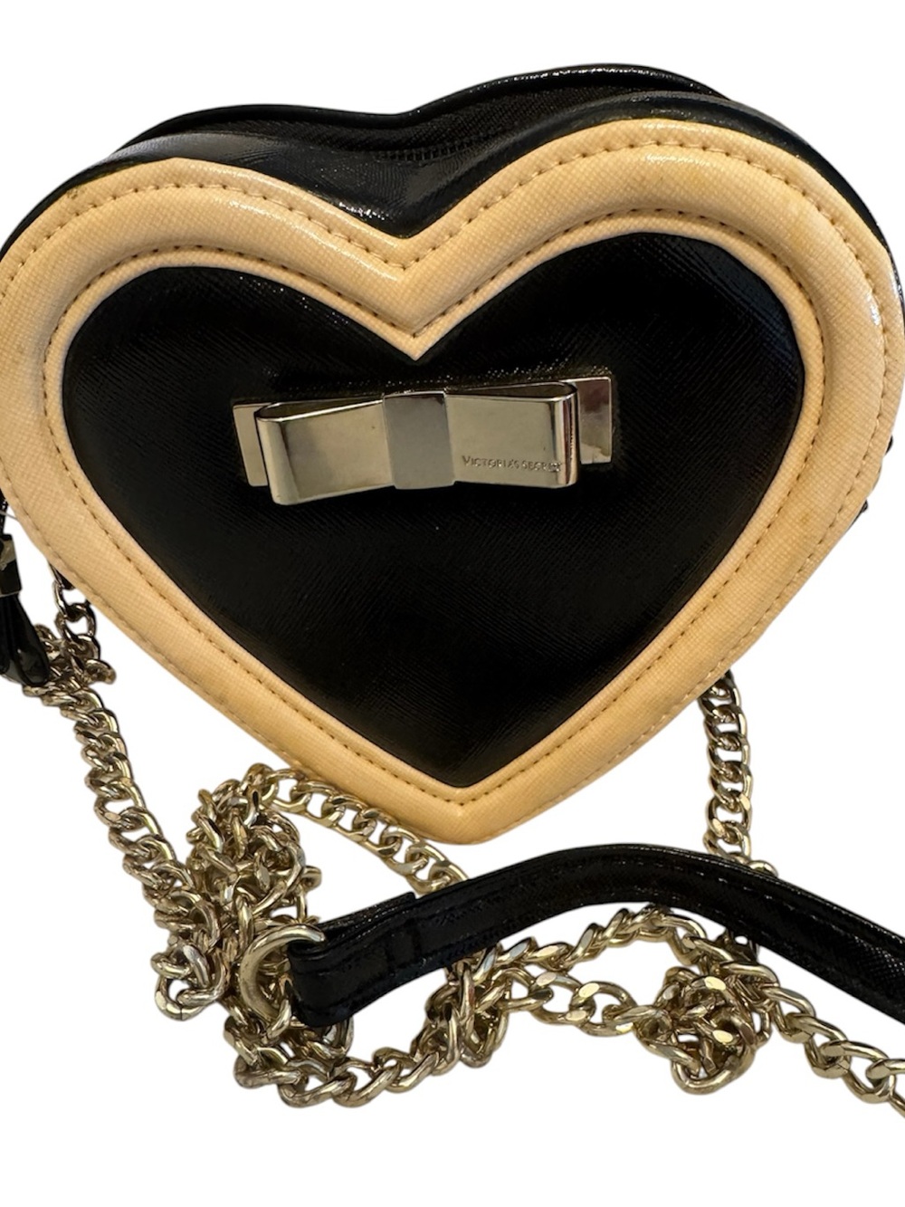 NWOT Victoria Secret Black & Cream Limited Addition Heart Bag Crossbody
